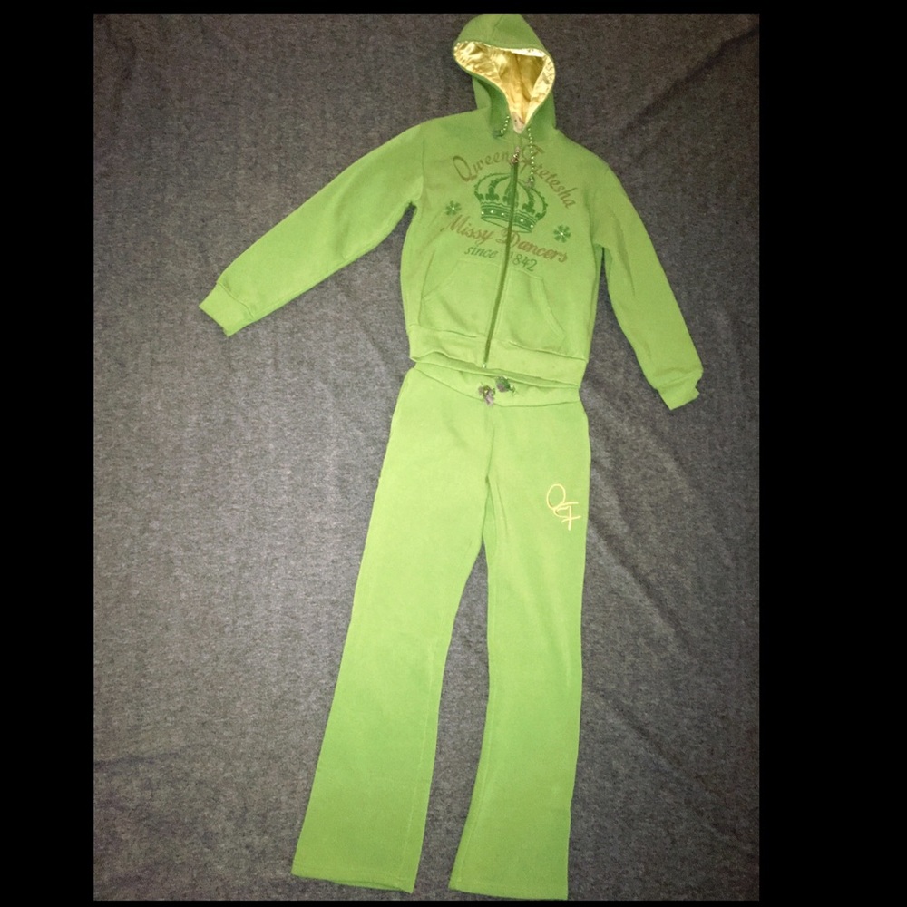 Women’s Joggers Set